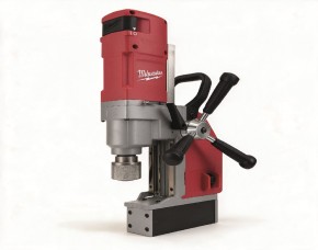 TALADRO MAGNETICO 120VOLT 60 HZ MILWAUKEE 1560 WATTS PERFORA 41MM ANCHO HASTA 50.8MM DE PROFUNDIDAD,
